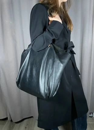Sac À mains / Sac cabas Sac fourre tout Sezane Gaby grand format Noir 100% cuir, marque: Sézane, état: Très bon état, 135,00 €, 142,45 € Protection acheteurs incluse