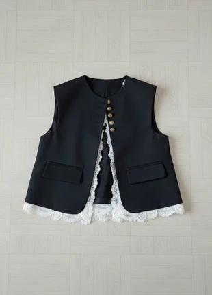 Gilet femme noir élégant – cardigan boutonné en dentelle, polyvalent chic, brand: Vintage Dressing, condition: Very good, size: S / 36 / 8, €28.00, €30.10 includes Buyer Protection