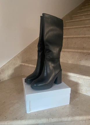 Stivali bratz similpelle 37, brand: Martin Pescatore, condizioni: Nuovo con cartellino, taglia: 37, €30.00, €32.20 include la Protezione acquisti