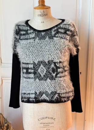 🌸 Beau Pull doux Paul Brial noir gris motif ethnique manches longues taile 2, marke: Paul Brial, zustand: Sehr gut, größe: M / 38 / 10, 15,00 €, 16,45 € inklusive Vinted-Käuferschutz