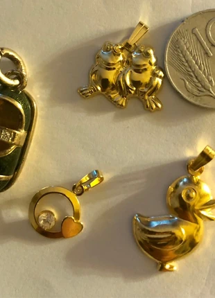 Lotto 4 ciondoli, estado: Muito bom, €5.00, €5.95 inclui Proteção do Comprador