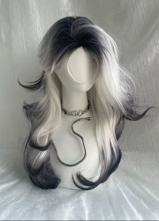 Wig Fashion woman black and white, estado: Novo sem etiquetas, €8.00, €9.10 inclui Proteção do Comprador