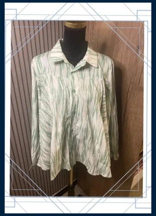 💚 Jolie chemise Luk Ap – coupe évasée & boutons nacrés verts taille unique, marke: Lukap, zustand: Sehr gut, größe: Einheitsgröße, 7,00 €, 8,05 € inklusive Vinted-Käuferschutz