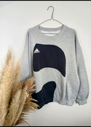 Pièce Unique | Sweatshirt Adidas Oversize Bicolore Upcyclé | Style Streetwear - Taille M Y2K, marque: Vintage Dressing, état: Très bon état, taille: M, 25,00 €, 26,95 € Protection acheteurs incluse