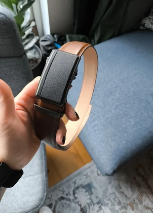 Nette Riem, merk: Atlas for Men, staat: Nieuw zonder prijskaartje, maat: 95 cm, € 3,00, € 3,85 inclusief Kopersbescherming