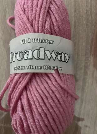 Pelotes de laine, marque: LAINE, état: Très bon état, 3,00 €, 3,85 € Protection acheteurs incluse