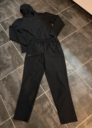 Ensemble Hunder armour, merk: Under Armour, staat: Nieuw zonder prijskaartje, maat: M, € 65,00, € 68,95 inclusief Kopersbescherming