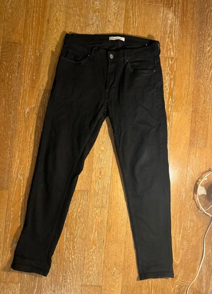 Jean Zara Man - Coupe Slim - Noir - Taille 44 (US 34), marque: Zara, état: Très bon état, taille: W34 | FR 44, 12,00 €, 13,30 € Protection acheteurs incluse