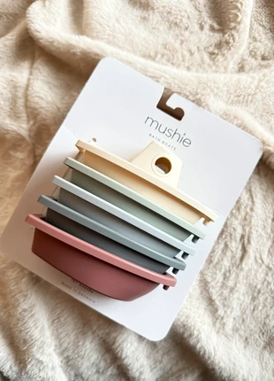 Mushie bootjes, merk: Mushie, staat: Nieuw met prijskaartje, maat: Universeel, € 11,00, € 12,25 inclusief Kopersbescherming