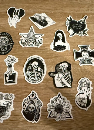 Lot de stickers gothique/grunge/alternatifs, marca: Stickers, estado: Novo, €2.00, €2.80 inclui Proteção do Comprador
