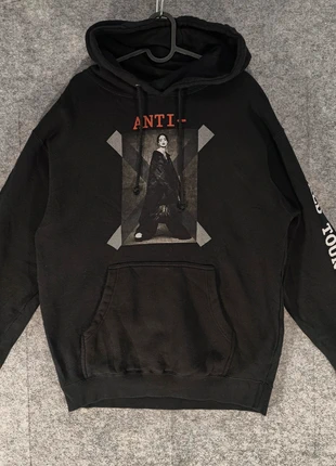 Rihanna | World Tour Hoodie | Heavyweight Anti Merch | Black | Size M, merk: Independent Trading Company, staat: Goed, maat: M, € 59,99, € 63,69 inclusief Kopersbescherming Pro