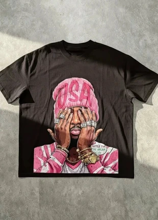 T-shirt streetwear sneakers - imprimé audacieux, coton, style hip-hop., brand: Atelier Urban, condizioni: Ottime, taglia: M, €49.90, €53.10 include la Protezione acquisti