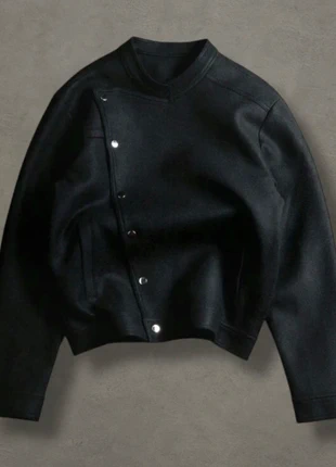 Veste noire technique minimaliste | Streetwear Y2K, merk: y2k, staat: Nieuw zonder prijskaartje, maat: M, € 59,90, € 63,60 inclusief Kopersbescherming