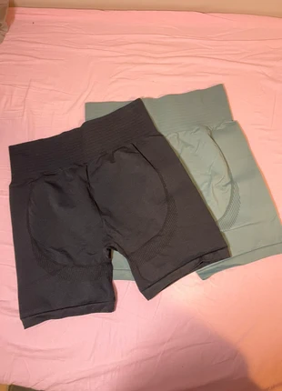 h&m move set 2 biker leggings shorts leggings gym workout scrunch fit leggings, marque: H&M, état: Très bon état, taille: L / 40 / 12, 8,00 €, 9,10 € Protection acheteurs incluse