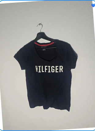 T-shirt tommy col bateaux S femme, brand: Tommy Hilfiger, condition: Very good, size: S / 36 / 8, €8.00, €9.10 includes Buyer Protection