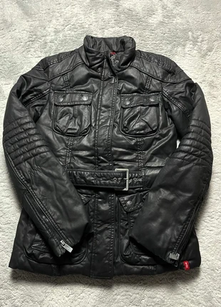 Veste Blouson Manteaux Vintage de motard EDC Couleur Noir TailleM, marque: Vintage Dressing, état: Très bon état, taille: M / 38 / 10, 21,00 €, 22,75 € Protection acheteurs incluse