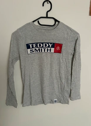 T-shirt manche longue Teddy Smith gris en taille 10 ans, marque: Teddy Smith, état: Très bon état, taille: 10 ans / 140 cm, 3,00 €, 3,85 € Protection acheteurs incluse