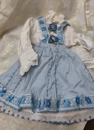 Puppenkleid, handgenäht, Unikat., merk: Unikat, staat: Heel goed, € 8,00, € 9,10 inclusief Kopersbescherming