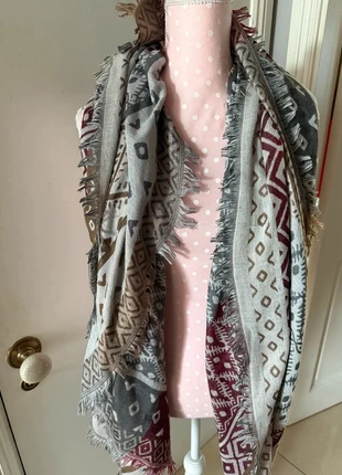 Atmosphere Primark Multi-Colour Patterned rectangular Scarf, brand: Atmosphere, condition: Very good, €5.49, €6.46 includes Buyer Protection