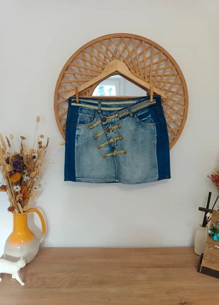 Desigual falda denim trenzada T38 boho, merk: Desigual, staat: Heel goed, maat: M / 38 / 10, € 18,00, € 19,60 inclusief Kopersbescherming