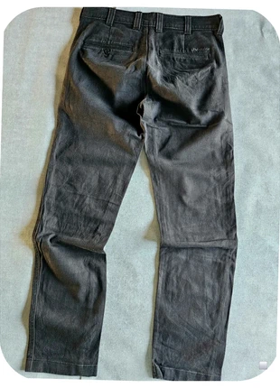 Pantalon Dickies Chino Noir Délavé Taille 40 – Style Workwear Usé, Charme Authentique, marke: Dickies, zustand: Sehr gut, größe: W31 | DE 46, 23,90 €, 25,80 € beinhaltet Vinted-Käuferschutz Pro