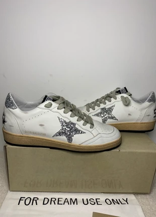 Golden Goose Ball Star – Size 38 White leather with silver glitter star and silver glitter heel tab., marca: Golden Goose, estado: Muy bueno, tamaño: 38, 235,00 €, 247,45 € Protección al comprador incluida