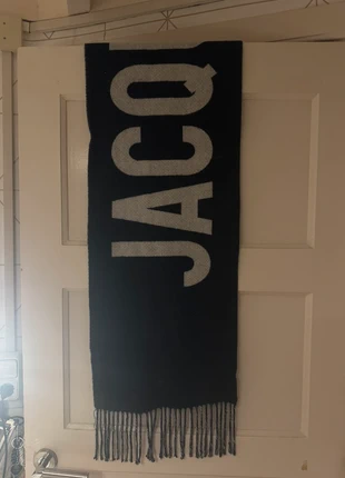 Jaquemus sjaal, merk: Jacquemus, staat: Heel goed, € 85,00, € 89,95 inclusief Kopersbescherming