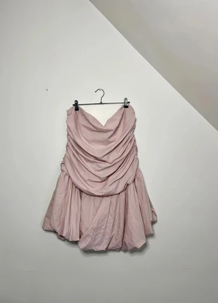 Robe bustier rose drapée volumineuse, marque: PrettyLittleThing, état: Neuf avec étiquette, taille: 4XL / 48 / 20, 12,00 €, 13,30 € Protection acheteurs incluse