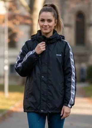 Coupe-Vent / Veste de survêtement READY Vintage - Noir - Détails Bandes Taped, marque: Vintage sport, état: Très bon état, taille: L / 40 / 12, 10,00 €, 11,20 € Protection acheteurs incluse