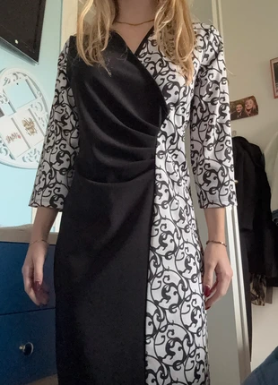 Vestito elegante nero e bianco- maniche tre quarti, marca: MODA, estado: Muito bom, tamanho: M / 38 / 10, €5.90, €6.90 inclui Proteção do Comprador