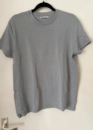 Shirt Merk Zara Maat M, merk: Zara, staat: Heel goed, maat: M, € 2,00, € 2,80 inclusief Kopersbescherming