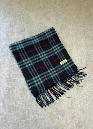 Écharpe Burberry bleu marine, brand: Burberry, condition: Very good, €50.00, €53.20 includes Buyer Protection Pro