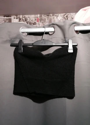 Top court bandeau noir, marke: Mango, zustand: Sehr gut, größe: M / 38 / 10, 6,00 €, 7,00 € inklusive Vinted-Käuferschutz