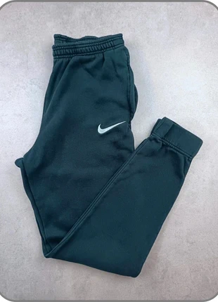 Pantalon Jogging survêtement Nike noir solo swoosh logo brodé taille S, marque: Nike, état: Très bon état, taille: S, 19,90 €, 21,60 € Protection acheteurs (Pro) incluse