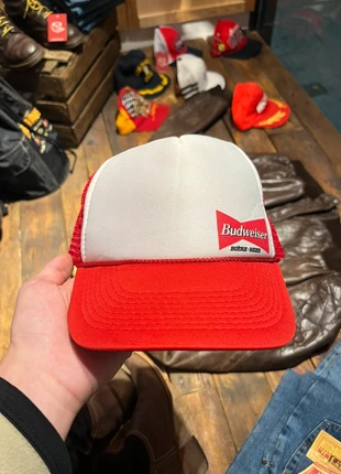 Vintage Budweiser Red & White Trucker Cap, marque: Budweiser, état: Très bon état, taille: Taille unique, 29,00 €, 31,15 € Protection acheteurs incluse