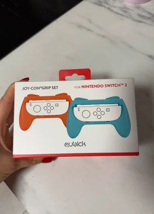 Set di Impugnature Joy-Con per Nintendo Switch 2 Nuovi, marke: Nintendo, zustand: Neu, 10,00 €, 11,20 € inklusive Vinted-Käuferschutz