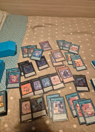 Purrely deck completo ita/eng, merk: Yu-Gi-Oh!, staat: Heel goed, € 25,00, € 26,95 inclusief Kopersbescherming