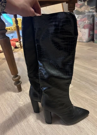 Bottes imprimés, merk: Shein, staat: Heel goed, maat: 39, € 7,00, € 8,05 inclusief Kopersbescherming