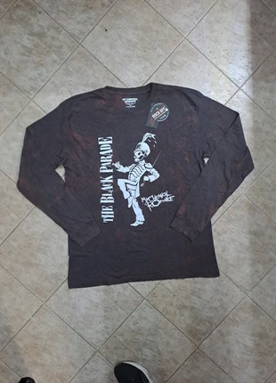 T-shirt manica lunga My Chemical Romance The Black Parade unisex mai indossata, merk: My Chemical Romance, staat: Heel goed, maat: XXL, € 32,00, € 34,30 inclusief Kopersbescherming Pro