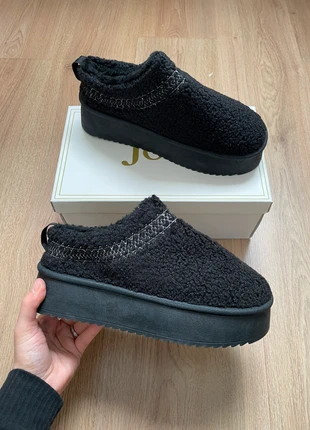 Superbes mules fourrées noires en laine bouclée à plateformes 😍, brand: Boutique indépendante, condizioni: Ottime, taglia: 40, €18.00, €19.60 include la Protezione acquisti Pro