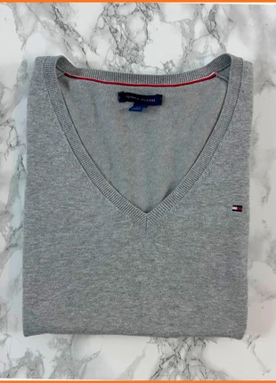Pull Tommy Hilfiger Gris / Col V / Logo brodé / Taille S Homme, marque: Tommy Hilfiger, état: Très bon état, taille: S, 23,00 €, 24,85 € Protection acheteurs incluse