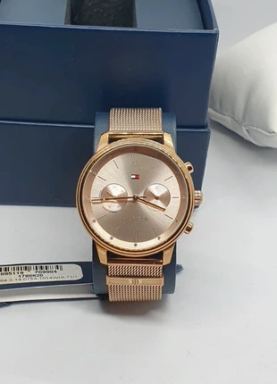 Montre TommyHilfiger dorée, marca: Tommy Hilfiger, estado: Muito bom, tamanho: 39–42 mm, €59.00, €62.65 inclui Proteção do Comprador