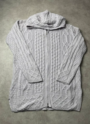 Cardigan Long Fait Main Torsadé Aran Wool Sweater 100% Laine Mérinos Gris Aran Craft M, marque: Aran Crafts, état: Très bon état, taille: M / 38 / 10, 45,00 €, 47,95 € Protection acheteurs incluse