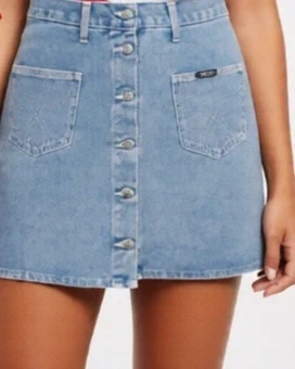 🌺 magnifique jupe en jean neuve taille S/M seulement 14 eur 🌺, marque: Clockhouse, état: Neuf sans étiquette, taille: S / 36 / 8, 14,00 €, 15,40 € Protection acheteurs incluse