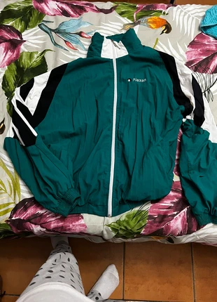 Chaqueta retro vintage, brand: y2k, condizioni: Nuovo senza cartellino, taglia: M / IT 42 / EU 38, €20.00, €21.70 include la Protezione acquisti