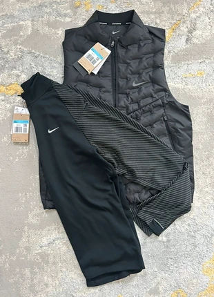 Haut Running M / Prix négociable à 200€ ou RIEN, brand: Nike, condition: Very good, size: M, €205.00, €215.95 includes Buyer Protection