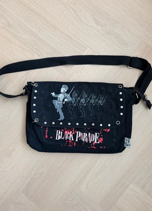 My Chemical Romance messenger bag vintage, merk: My Chemical Romance, staat: Heel goed, € 110,00, € 116,20 inclusief Kopersbescherming