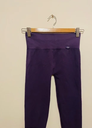 Calzedonia Leggings viola a costine nuovi tg S/M, brand: Calzedonia, condizioni: Nuovo senza cartellino, taglia: M / IT 42 / EU 38, €15.00, €16.45 include la Protezione acquisti