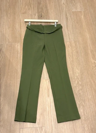 Pantalone dritto verde oliva MANGO, brand: Mango, condizioni: Nuovo con cartellino, taglia: M / IT 42 / EU 38, €19.00, €20.65 include la Protezione acquisti
