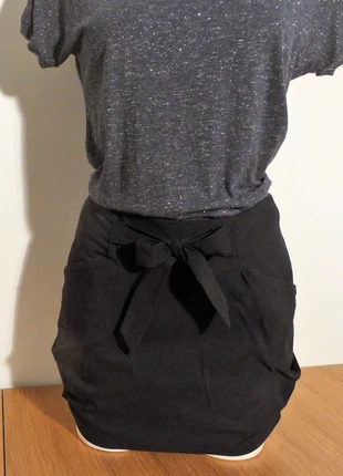 Jupe Courte Noir 2 Poches et Lien à Nouer- Taille 34- Cache Cache, marque: Cache Cache, état: Très bon état, taille: XS / 34 / 6, 5,00 €, 5,95 € Protection acheteurs incluse